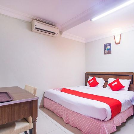 OYO 89363 Casavilla Hotel Batu Caves Esterno foto