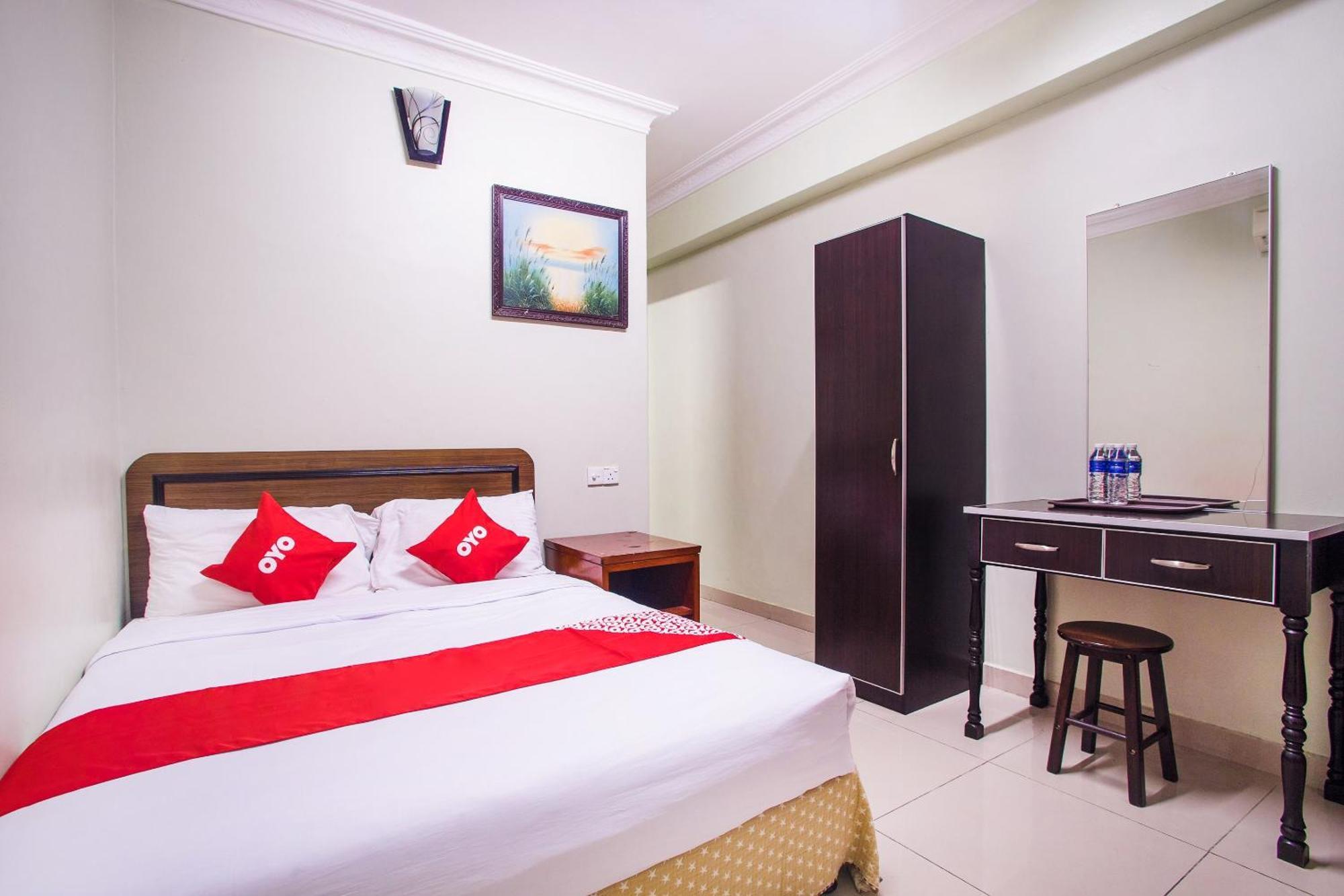 OYO 89363 Casavilla Hotel Batu Caves Esterno foto