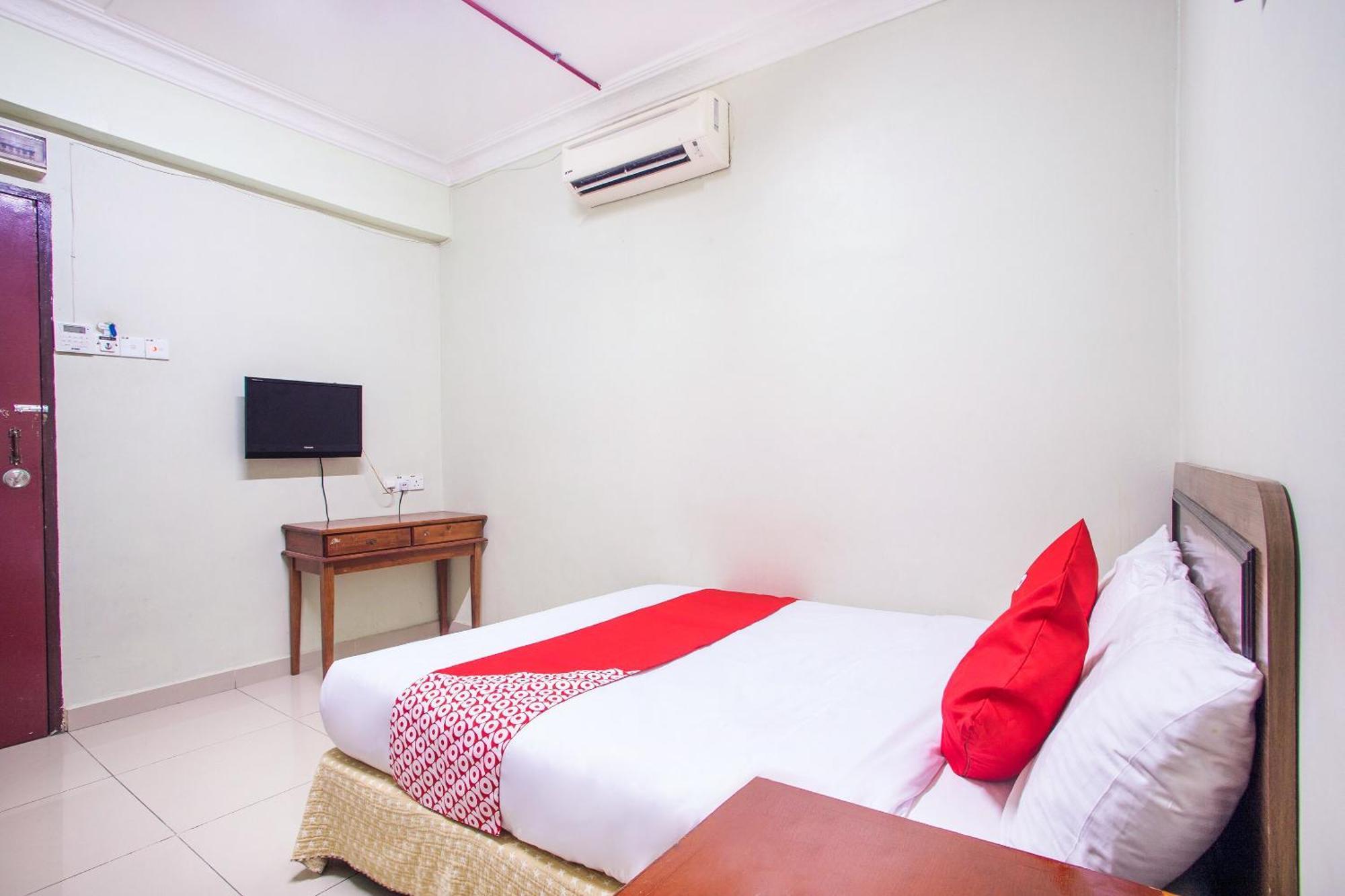 OYO 89363 Casavilla Hotel Batu Caves Esterno foto