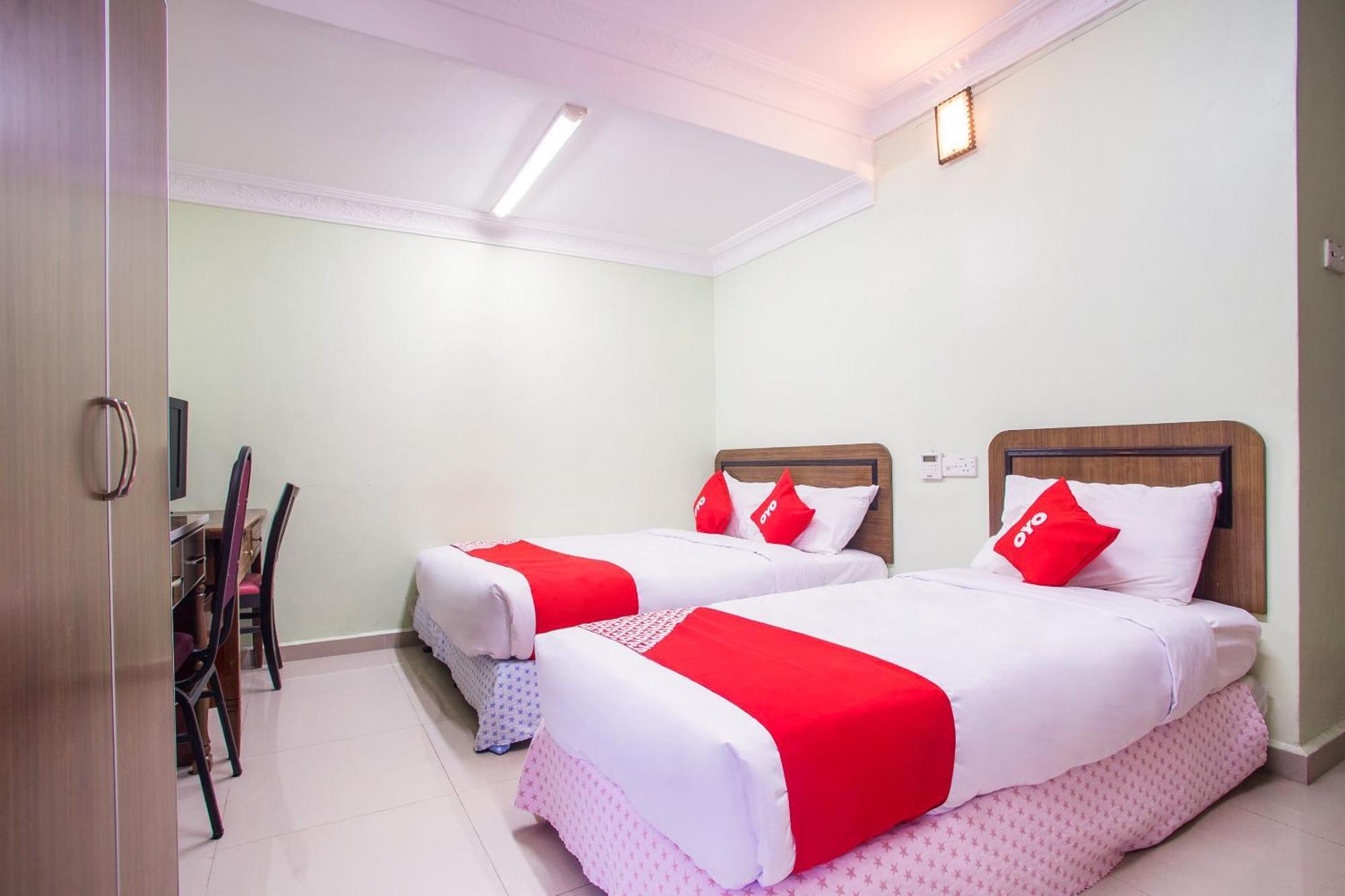 OYO 89363 Casavilla Hotel Batu Caves Esterno foto