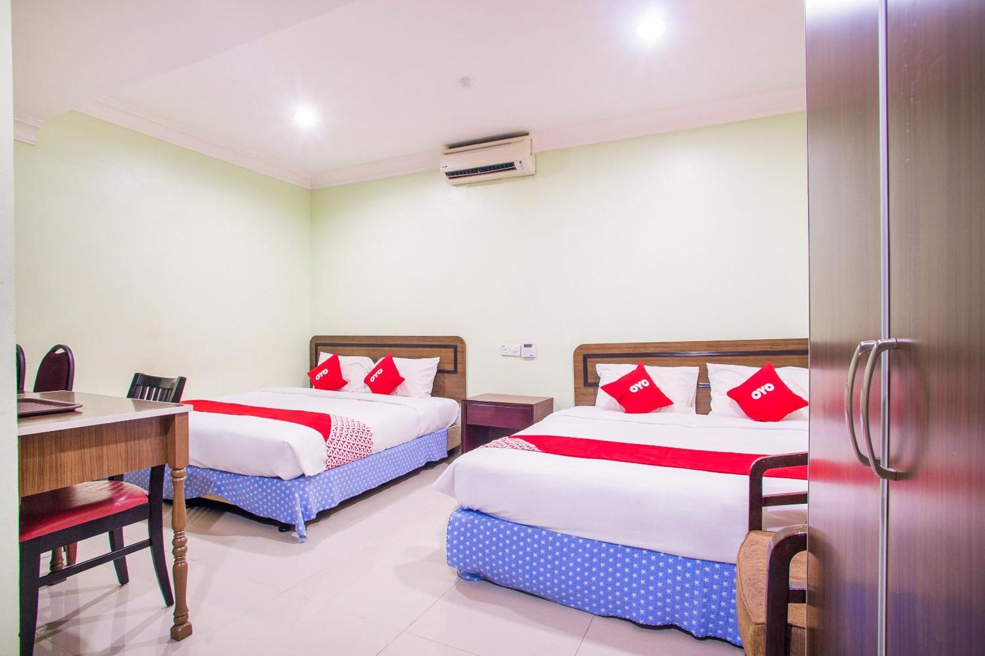 OYO 89363 Casavilla Hotel Batu Caves Esterno foto